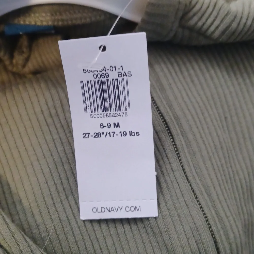 Old Navy‎ Onesie